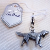 Setter_charm_pewter_medium
