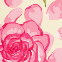 Fat Quarter-Rose Petals in Pink/mn51 pink
