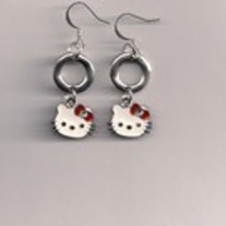 Hellokittyearrings1.1_medium