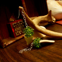 Tree Frog Leaf and Cluster Earrings