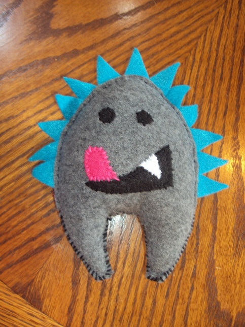 Snugglebutt_felt_large