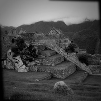 4x4 | Peruvian history in stone.