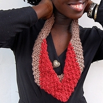 HAND CROCHETED V SHAPED NECKLACE 