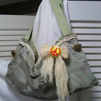 Camouflaged_20satchel_medium