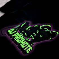 Blackshirtclose_newpurp_medium