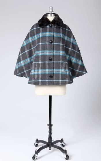 Faux Fur Collar Tulle Poncho