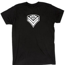 Big Chevron Logo Tee | Black