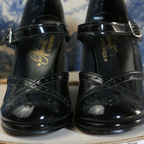 Nanette Originals - Vintage Black Wedge