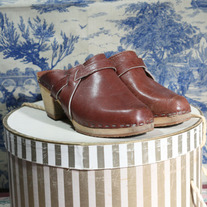 Vintage Leather Clogs