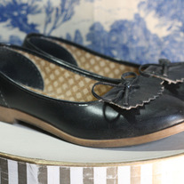 Vintage Black Frill Golfer Flats