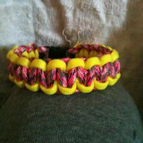 Pink_camo_paracord_medium