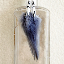 Grey_20feather_20earrings_20in_20silver_medium