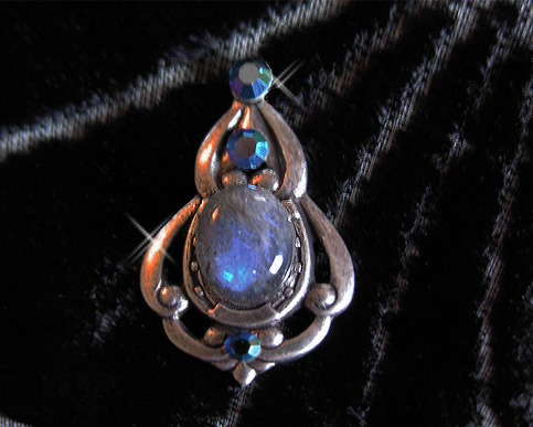 Tribal Belly Dance Bindi ~ Labradorite