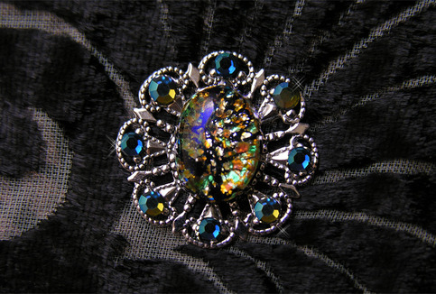 Tribal Belly Dance Bindi ~ Venus