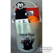 Bundle-trick_or_treat_bucket_medium