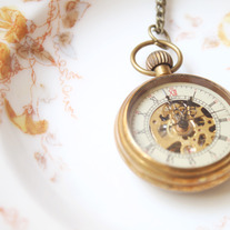 Vintage style pocket watch necklace