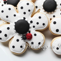 _c2_a9ladybugflowers_medium