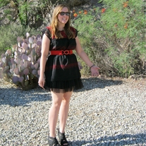 The Chickadee in Chili Pepper (black)