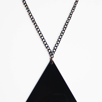 DELTA NECKLACE