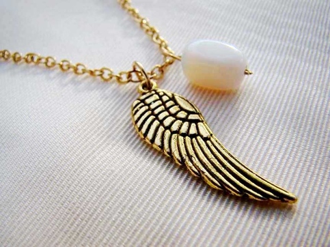 angel wing necklace