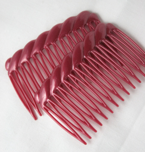 Red Hair Comb Set