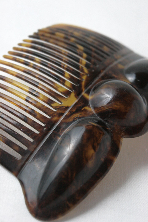 Brown Marbled Hair Comb