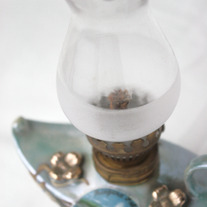 Vintage Niagara Falls Genie-Style Lamp