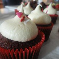 Red Velvet Cupcakes (per dozen)