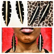 Smallfeatherleatherblackgold_medium