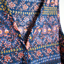 Floral print tank top - Blue or Pink