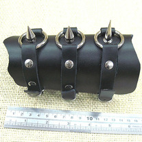 Pulsera Pinchos Punk / Punk Spikes Wristband YS048