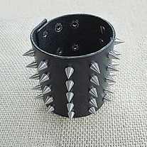 Pulsera Pinchos Punk / Punk Spikes Wristband YS055