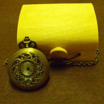 "Bel Fiore" Pocket Watch in Wood Box