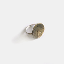 Lily Pad Ring > Small