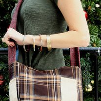 Fall leaves are pretty - like this purse!