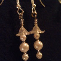 White Flower & Pearl Drop Earrings