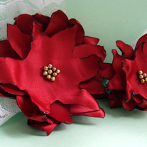 Mommy & Me Poinsetti Hair Clips