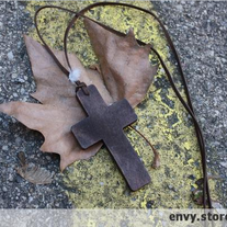 Cross_20necklace_medium