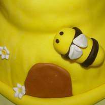 12 Fondant Bee & Flowers Cupcake Toppers