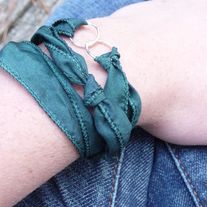 INFINITY // silk wrap bracelet _ forest green & sterling