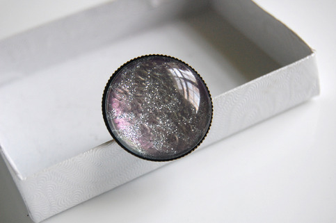 Glitter Cocktail Ring - pink grey silver blue color changing