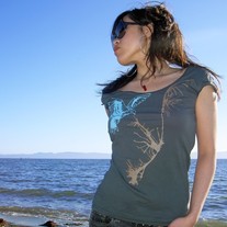 Mechanical Dove Scoop Neck Tee