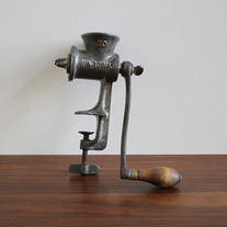 Grinder3_medium