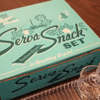 Anchor Hocking Boopie Pattern, 8-pc Serva-Snack Set