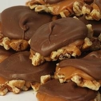 Chocolate_pecan_turtles_medium