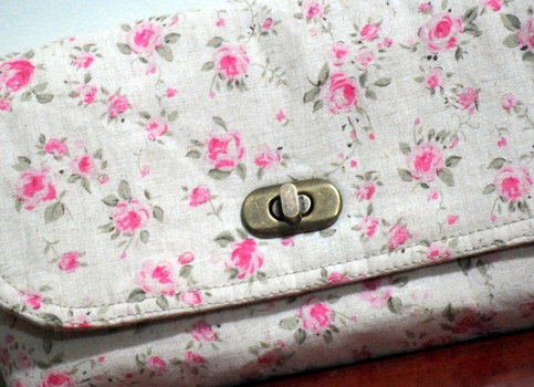 Mini Clutch - Pink Roses