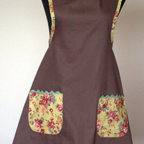 Retro-Inspired Full-Biased Apron "Vintage Brown"