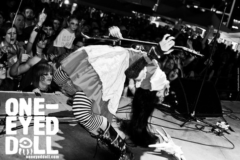 Backbendrockfestbw_large