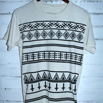 shapes tee wht