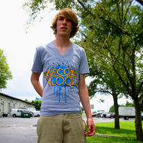 Vneckcartel_medium